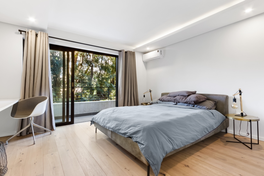 2 Bedroom Property for Sale in Sea Point Western Cape